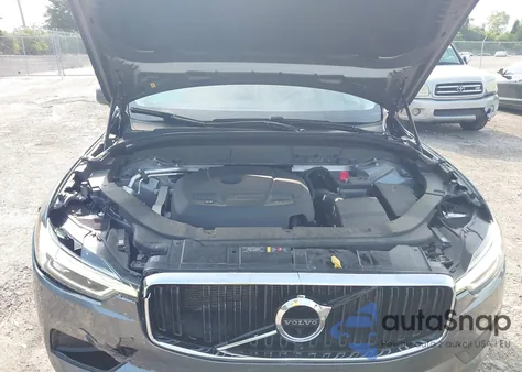 2021 Volvo Xc60 T5 Momentum z USA, uszkodzony, nr VIN YV4102DK8M1726892